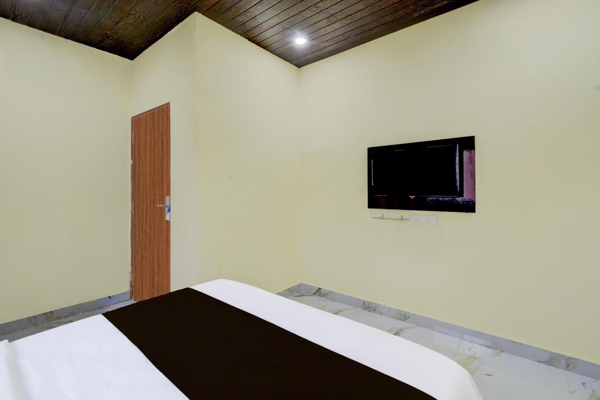 Super Collection O Srisailam Highway Hotel Shamshabad Eksteriør billede